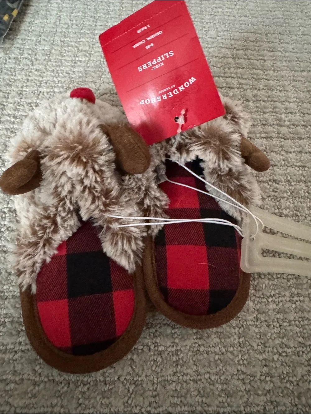 NWT toddler 9/10 Plush Reindeer Slippers - Beige with Red Nose
